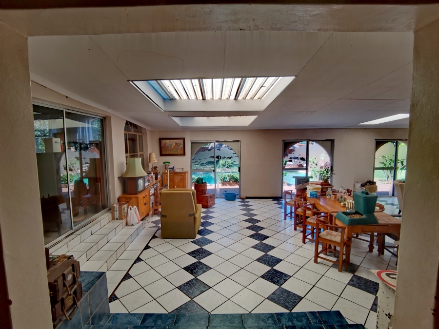 Commercial Property for Sale in Roodekopjes Ah North West